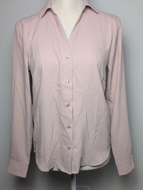 H&M Long-Sleeve Button-Down Shirt in Light Pink